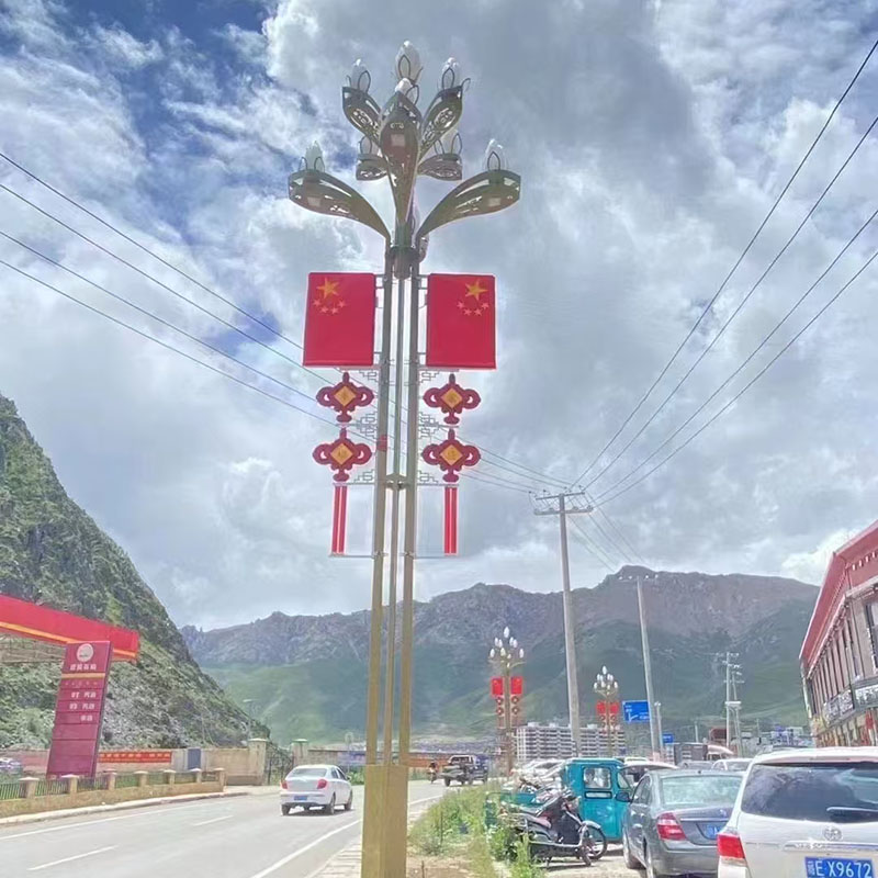 西藏抱箍太阳能路灯生产厂家