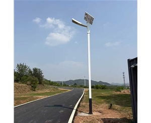 西藏路边太阳能路灯安装